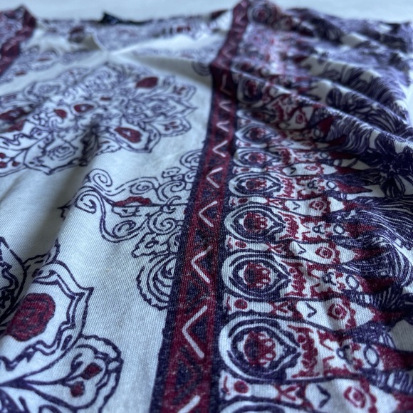 Patterned blouse - Picture 2 of 3